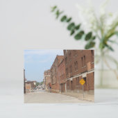 Buildings and NO OUTLET in Burlington, Iowa Postkarte (Stehend Vorderseite)