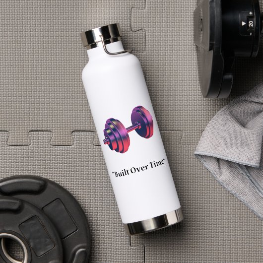 Built Over Time Motivational Water Bottle – Fitnes Trinkflasche (Fitnesstudio (gedreht))