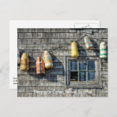 Bujys an einer Mauer, Peggys Cove, Nova Scotia. Postkarte (Vorne/Hinten)