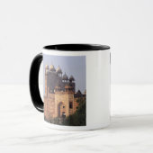Buland Darwaza Tor des Sieges) zur Dargah Tasse (Vorderseite Links)