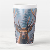 Bull Elk in Pine Trees Milchtasse (Vorderseite)
