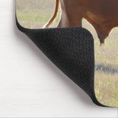 Bull in seinem Feldmousepad Mousepad (Ecke)