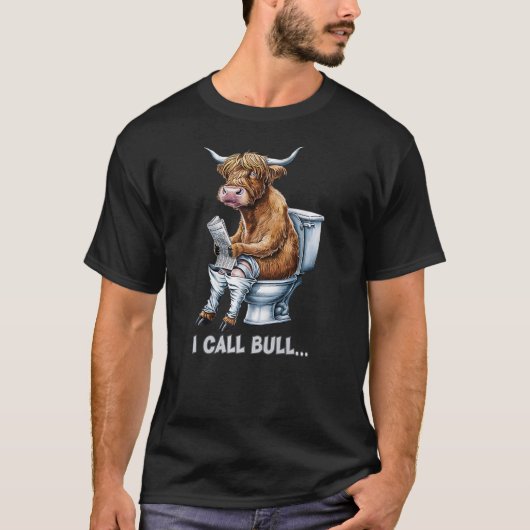 Bull Sitting on the Toilet Reading Newspaper Funny T-Shirt (Vorderseite)