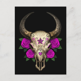 Bull Sugar Skull mit Lila Rose auf schwarz Postkarte