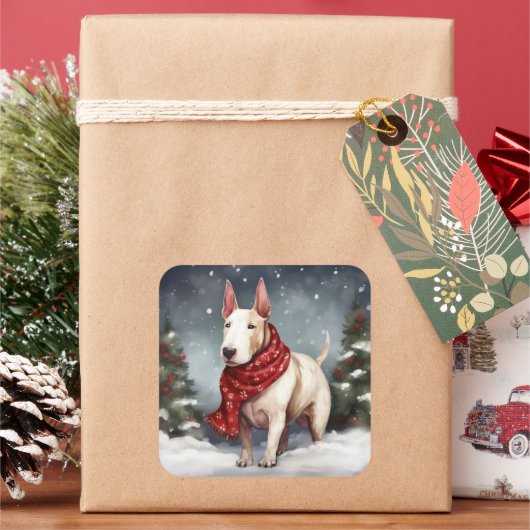 Bull Terrier Dog im Schnee Weihnachten Quadratischer Aufkleber (Feiertag)