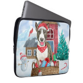 Bull Terrier Dog im Schnee Weihnachtshundehaus Laptopschutzhülle (Vorne Rechts)