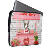 Bull Terrier Dog Valentine's Day Kissing Booth Laptopschutzhülle (Vorne Rechts)