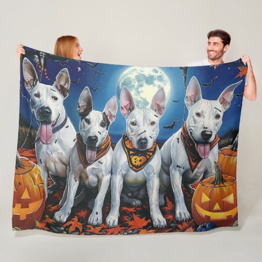 Bull Terrier Halloween Spooky Fleecedecke (Beispiel)