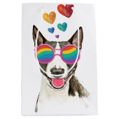 Bull Terrier Hund mit Herzchen Valentinstag Mittlere Geschenktüte (Vorderseite)