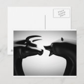 Bull vs Bear Black and White Postkarte (Vorne/Hinten)