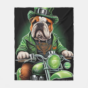 Bulldog Autofahrrad St. Patrick's Day Fleecedecke