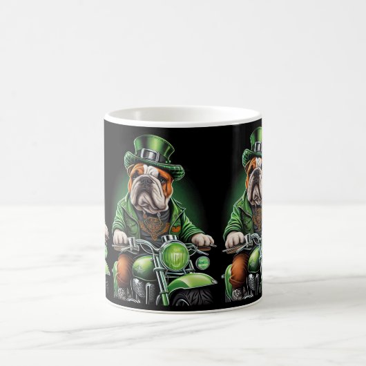 Bulldog Autofahrrad St. Patrick's Day Kaffeetasse (Mittel)