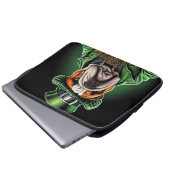 Bulldog Autofahrrad St. Patrick's Day Laptopschutzhülle (Vorne Knopf)