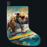 Bulldog Beach Surfgrafik Kleiner Weihnachtsstrumpf<br><div class="desc">Tauchen Sie ein in die spielerische Welt des Kaninchen-Abenteuers mit diesem faszinierenden Bild. Ein gepflegter Hund geht zu den Wellen und reitet geschickt auf einem sonnengeküssten Strand. Das lebendige Kunstwerk vereint wunderbar das Wesentliche der Erregung am Strand, während der Hund furchtlos auf den Wellen reitet und den Geist von Spaß...</div>
