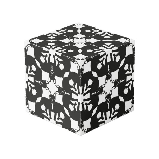 Bulldog Cube Würfel (Vorderseite Schrägansicht)