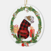 Bulldog im Weihnachtskranz Keramik Ornament (Links)