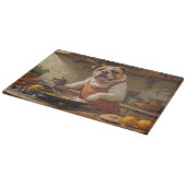 Bulldog kocht in der Küche Schneidebrett (Ecke)