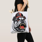 BULLDOG MIT BASEBALLCAPPE TASCHE (Von Nahem)