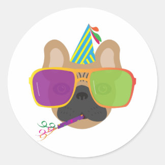 Bulldog mit Party und Sonnenbrille Runder Aufkleber