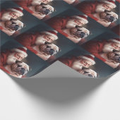 Bulldog mit Weihnachtsmann Geschenkpapier (Ecke)