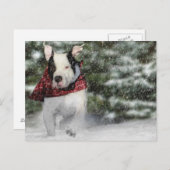 Bulldog Rescue Pup Dashing durch den Schnee Postkarte (Vorne/Hinten)
