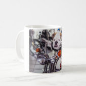 Bulldogge auf Motorrad Kaffeetasse (Vorderseite Links)