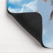 Bulldogge mit Himmelswolken Mousepad (Ecke)