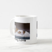 Bulldoggen-Liebe. Amerikanische Bulldoggen-Malerei Kaffeetasse (Vorderseite Links)