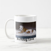 Bulldoggen-Liebe. Amerikanische Bulldoggen-Malerei Kaffeetasse (Links)
