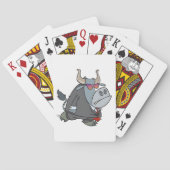 Bulle in einem Anzug, der Karten spielt Spielkarten (Rückseite)