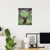 BullenElch auf Almwiese mit Antlern Poster (Heimbüro)