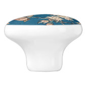 Bullfinch auf einer weinenden Kirschniederlassung Keramikknauf (Seitenansicht)