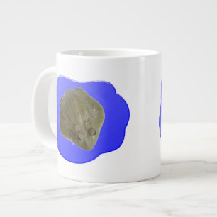 Bullfrosch in der Tasse des Sees