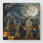 Bullmastiff Halloween Spooky Quadratische Wanduhr (Vorderseite)