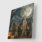 Bullmastiff Halloween Spooky Quadratische Wanduhr (Winkel)