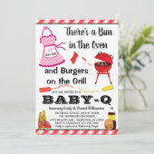 Bun in Oven Girl Barbecue Babydusche Einladung (Stehend Vorderseite)