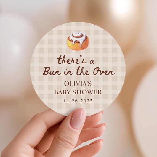Bun in the Oven Gingham Bakery Baby Shower Favor Runder Aufkleber