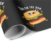 Bun on Run Funny Food Pun Dark BG Geschenkpapier (Rolleneckpunkt)
