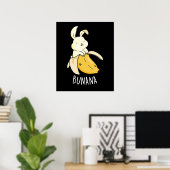 Bunana Funny Bunny in einem Banana Pub Dark BG Poster (Heimbüro)