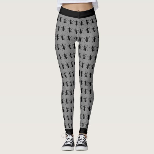 Bunch Big Black Crawling Ants auf Grau Leggings (Vorderseite)