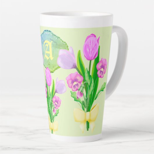 Bündel Frühlingsblumen Custom Monogram Milchtasse (Rechte Ecke)
