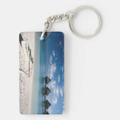 Bungalows vom Strand Motu Toopua Schlüsselanhänger (Rückseite)