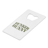 BUNKER BUNNY GELDBEUTEL FLASCHENÖFFNER (Vorderseite Schrägansicht)