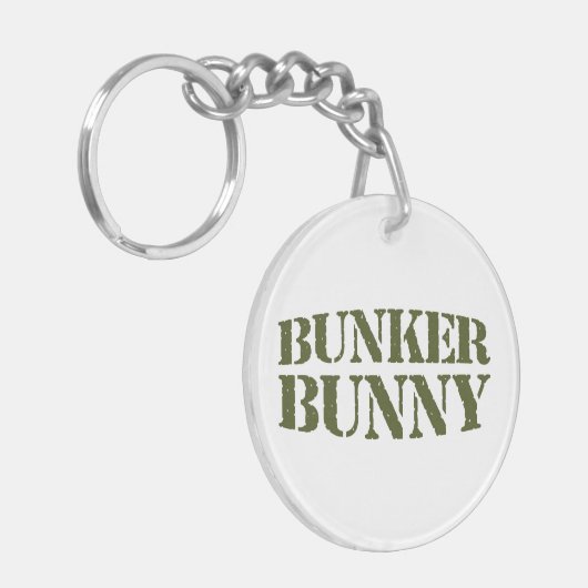 BUNKER BUNNY SCHLÜSSELANHÄNGER (Vorderseite links)