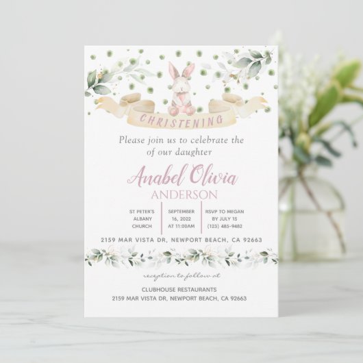 Bunn Pink Blumengrün Taufe Girl Einladung (Stehend Vorderseite)
