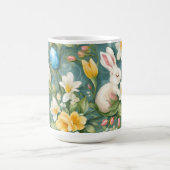 Bunnies, Frühlingsblumen und Ostereier. Malerei Kaffeetasse (Mittel)