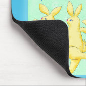Bunnies tanzen wie niemand, der gelb grün guckt mousepad (Ecke)