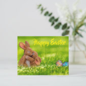 Bunnies umarmt. Alles Gute zu Ostern. Postkarte (Stehend Vorderseite)