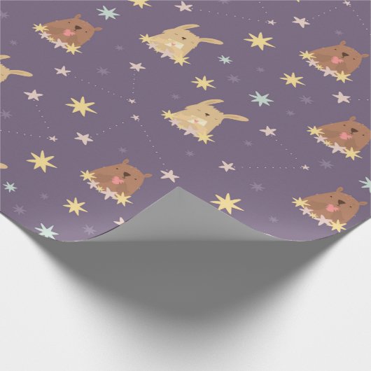 Bunnies und Bären im nächtlichen Himmel Geschenkpapier (Ecke)