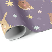 Bunnies und Bären im nächtlichen Himmel Geschenkpapier (Rolleneckpunkt)